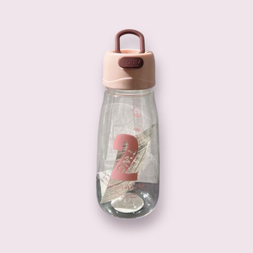 Bouteille en plastique numérique